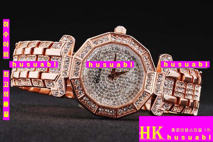 ĵ ڽð Replica Chopard Japanese Quartz MOVEMENT Rose gold Case Crown with Blue stone stud Rose gold Bracelet Women. sa-26